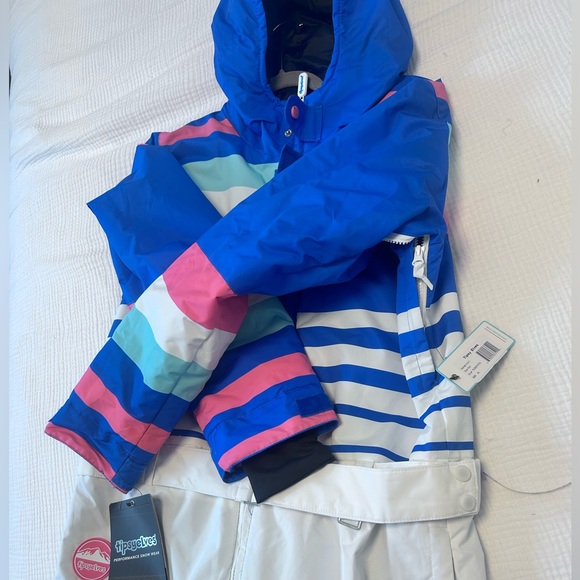 Colorful Women's Snow Jumpsuit - Picture 9 of 10